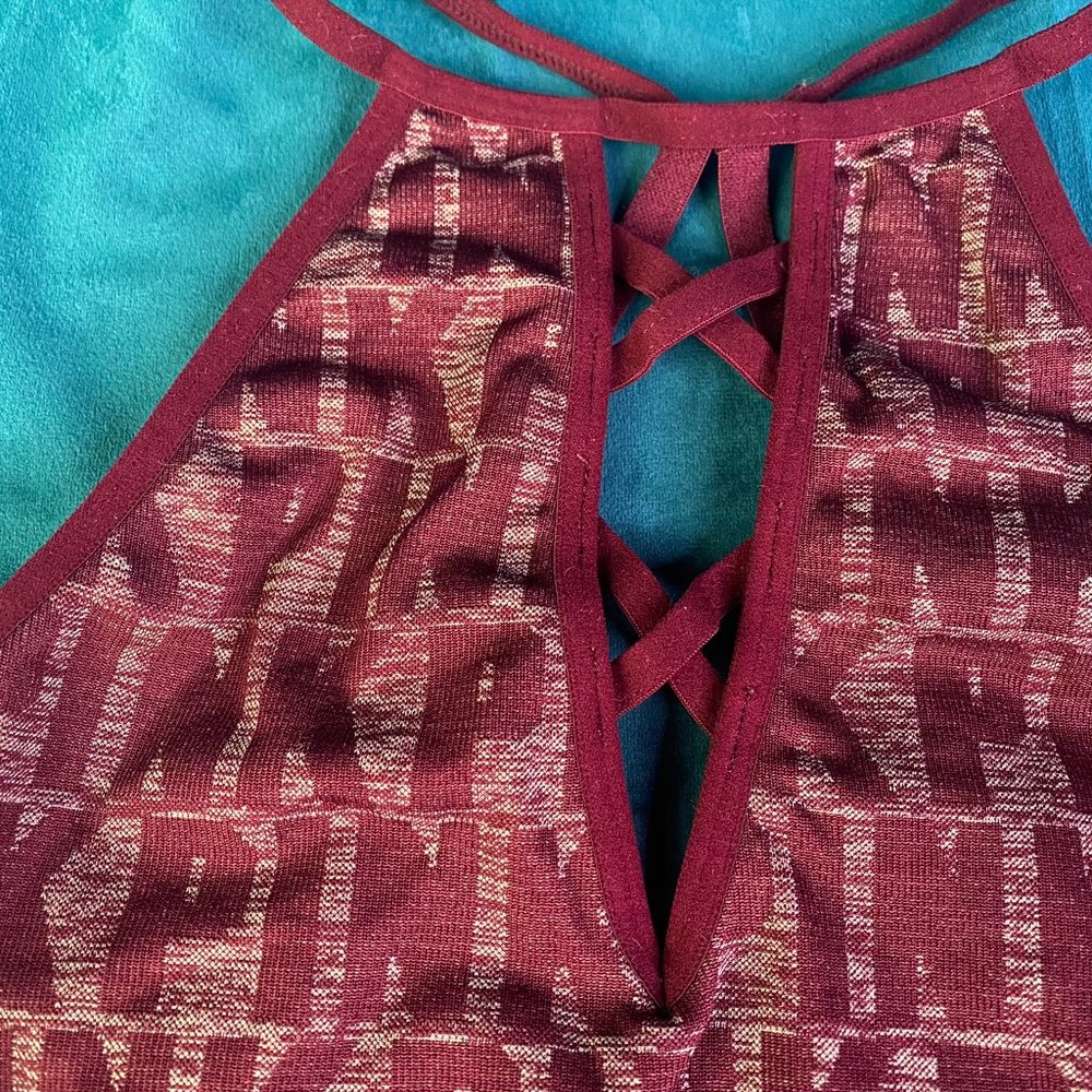 PINK Victoria's Secret Cool & Comfy High-Neck Bralette - Picture 2 of 5